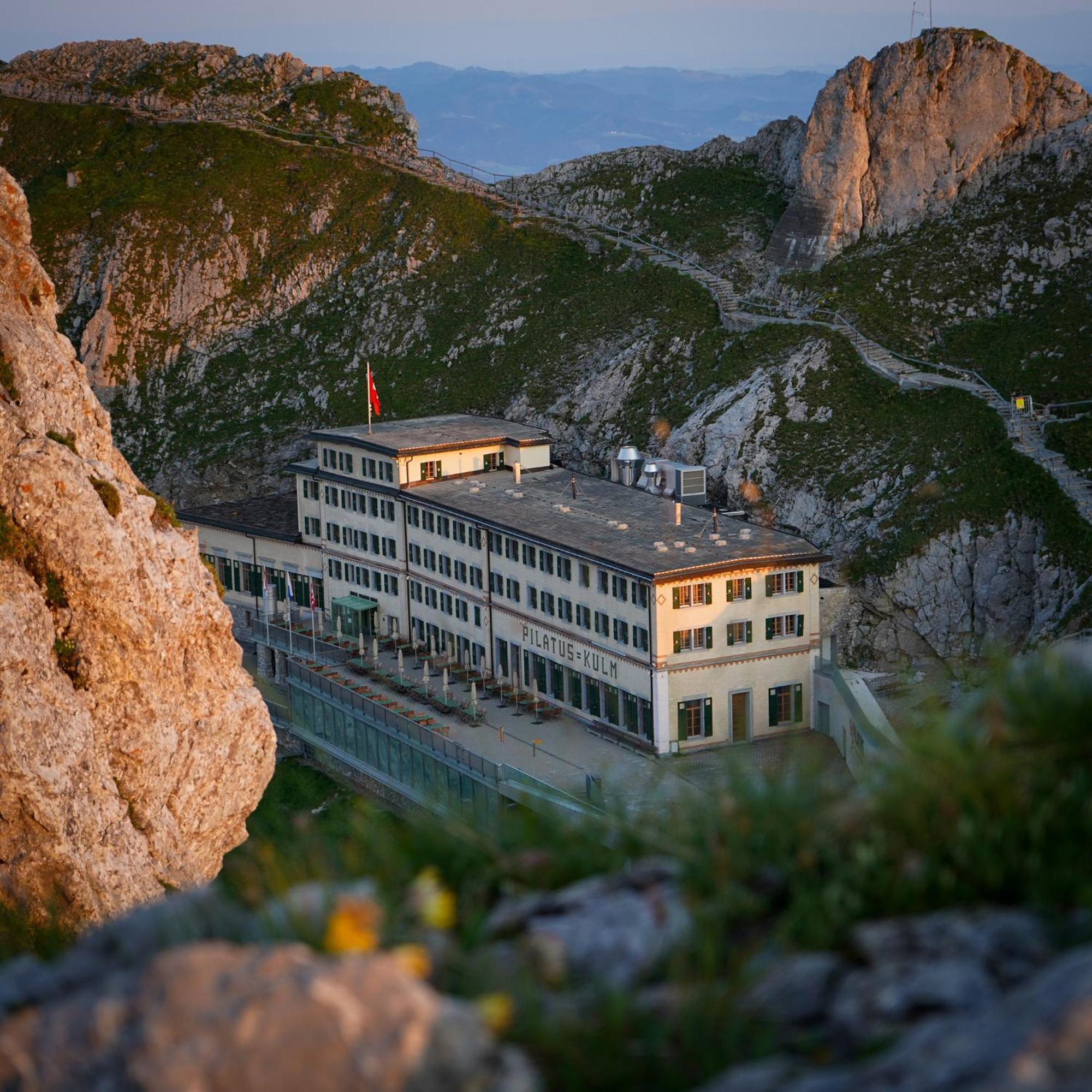 Hotel Pilatus-Kulm كرينس المظهر الخارجي الصورة